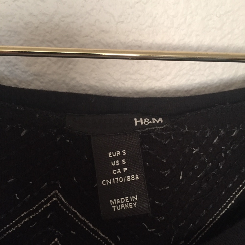 H&M | Sequined Top - Picture 3 of 5